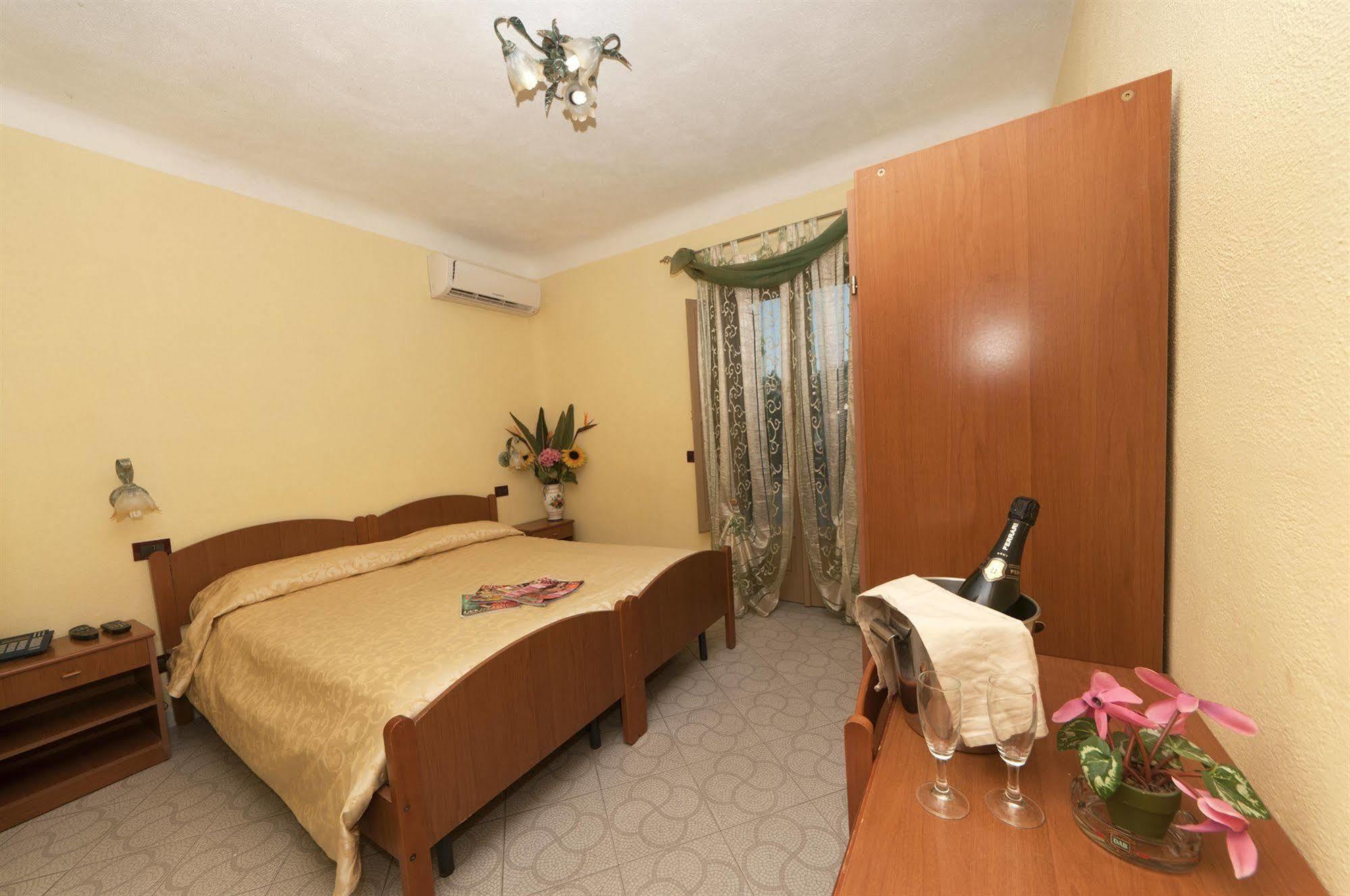 Hotel Villa Franca Forio di Ischia Zewnętrze zdjęcie